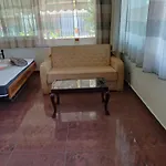 La.ki House *