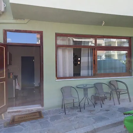 La.ki House דירה *