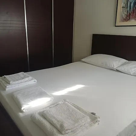 La.ki House דירה