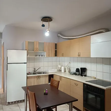 La.ki House * קאבאלה
