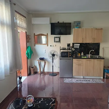 La.ki House * קאבאלה